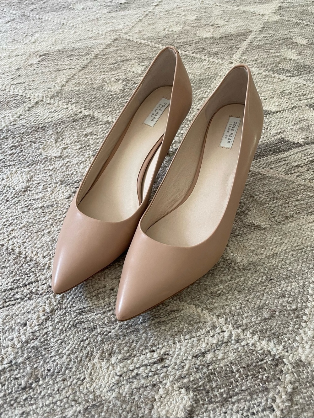 Cole Haan Beige Tan Pointed-Toe Leather Pumps